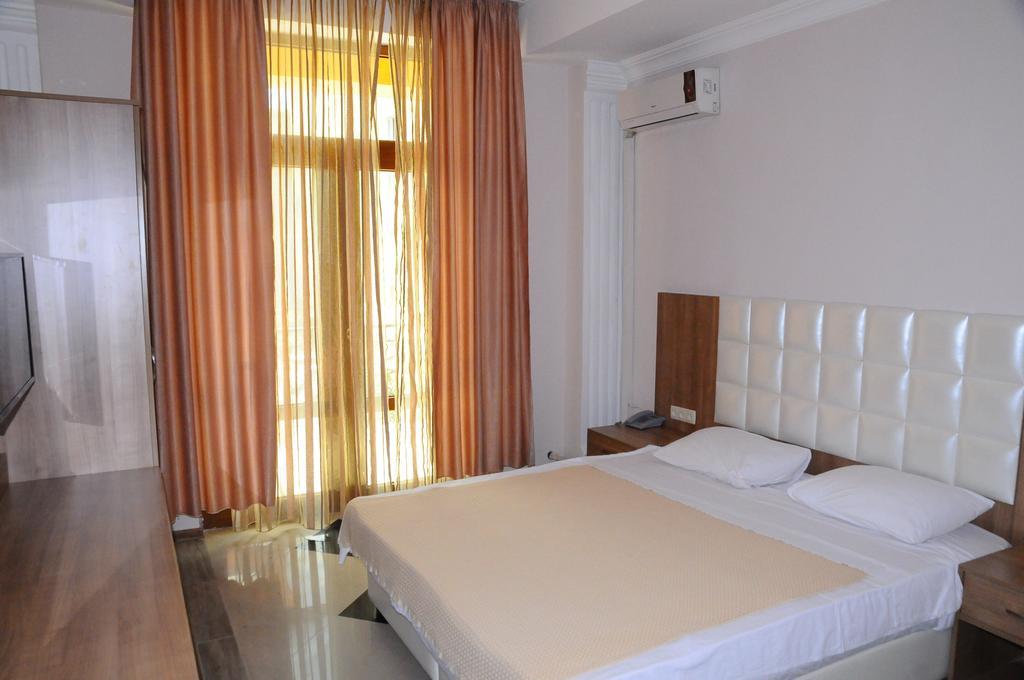 City Star Hotel Batumi Ngoại thất bức ảnh